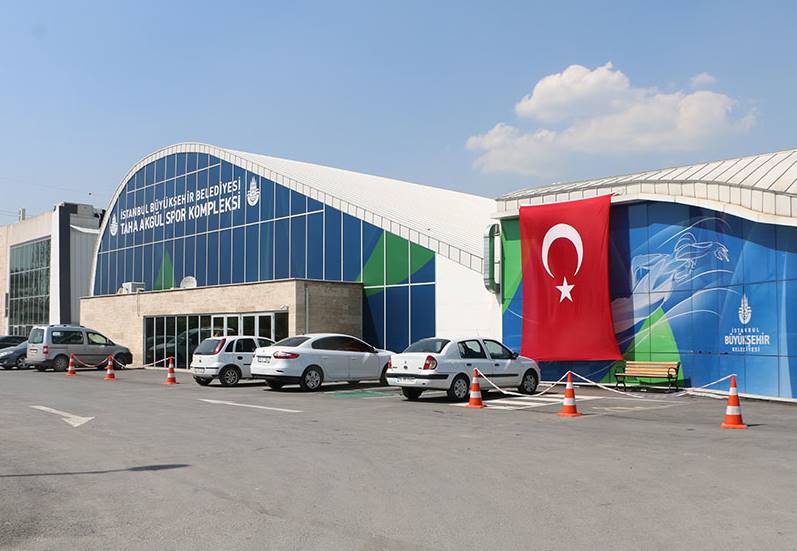 İBB Taha Akgül Spor Kompleksi